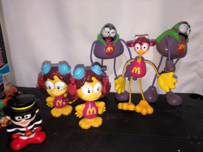 Lote Brinquedos McDonald's - Personagens Clássicos (6 peças)