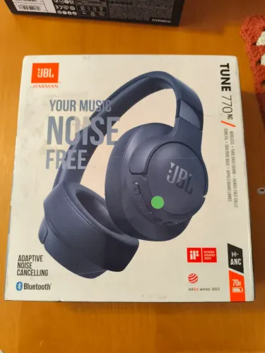 Fone JBL Tune 770NC