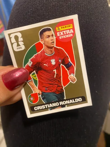 Figurinha Cristiano Ronaldo gold 2026
