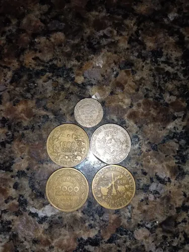 Lote de 5 moedas de réis centenário 1922, Floriano Peixoto, Vargas e república e república