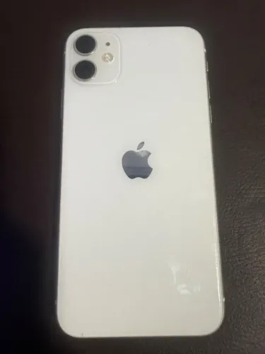 iPhone 11 128GB - Conservado, Sem Trincas, Pronto para Uso