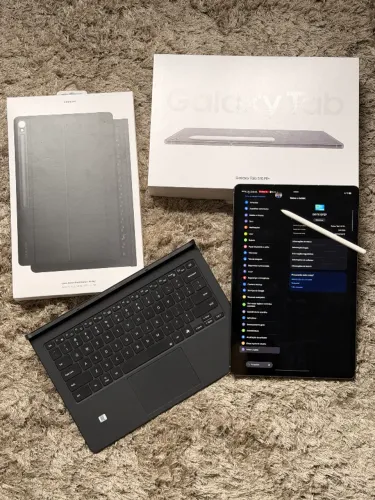 Samsung Galaxy Tab S10 FE Plus com teclado original