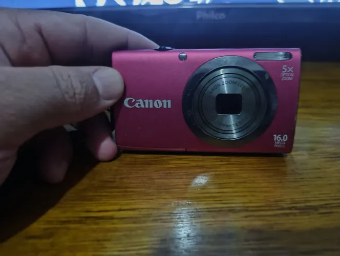 Câmera Canon 2300