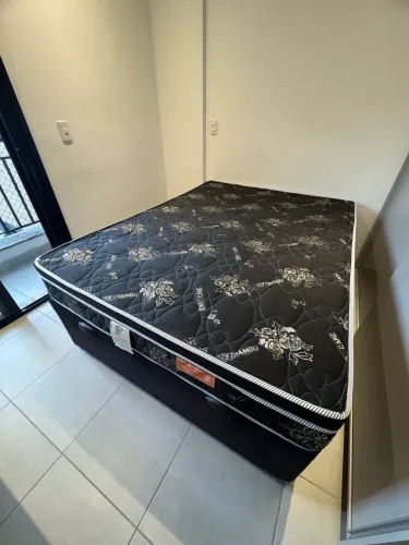 Vendo Cama de Casal Box Baú + Colchão