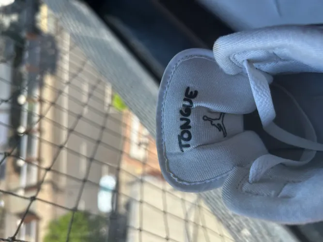 Nike Air Jordan 1 Mid ?Triple White?