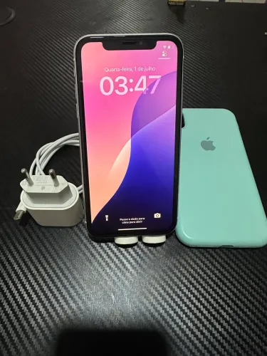 iPhone XR | 64 GB