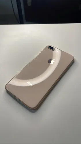 iPhone 8 Plus