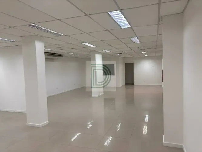 Prédio Comercial para Locação no Largo de Pinheiros | 625 m²