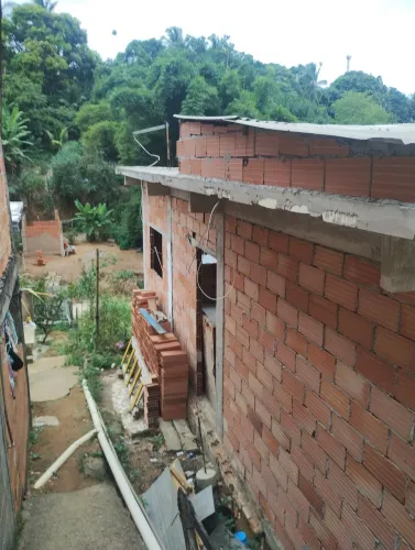 Vendo casa em Nova Carapina 2..