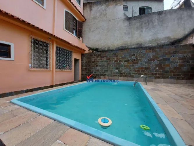 Casa com 3 dormitórios à venda, 285 m² por R$ 250.000,00 - Tanque - Rio de Janeiro/RJ
