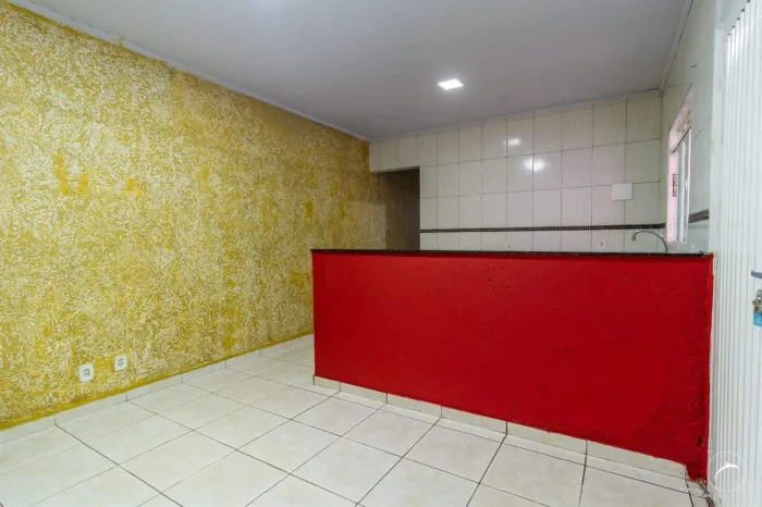 Casa de 2 Quartos em lote compartilhado para alugar na QNN 5 Ceilândia Norte