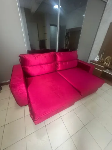 Lindo sofá rosa 
