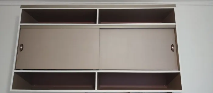 Armário grande em MDF com porta de correr 
