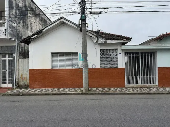 Casa para Demolir no Centro de Lorena/SP Av. Bernardino de Campos