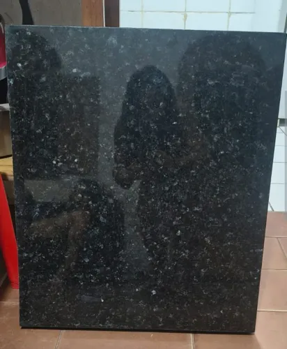 Pedra mármore verde Ubatuba 65×56 nova