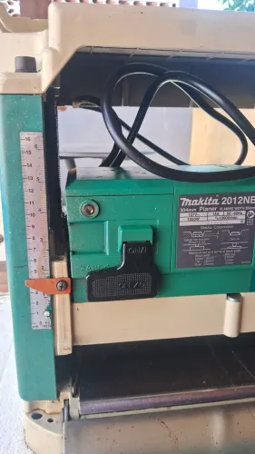 Desengrosso portátil da makita