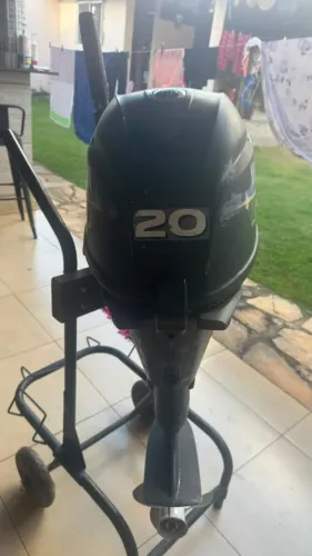 MOTOR DE POPA YAMAHA 20 HP 4 TEMPO