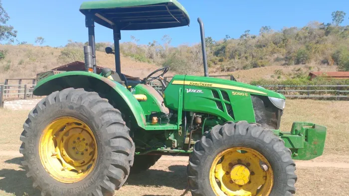 Trator 5080e John Deere