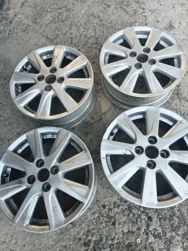 Rodas etios 4x100