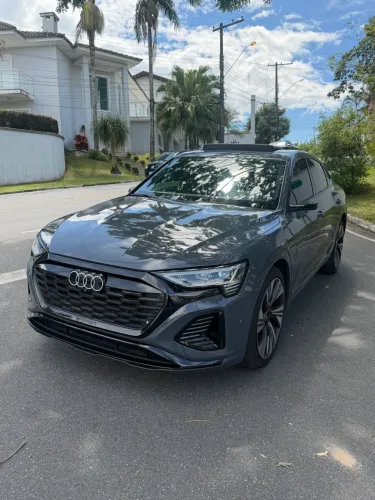 Audi Q8 E-tron Sportb. Perf. Black (elétrico) 2024