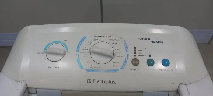 Máquina de lavar Electrolux 12kg
