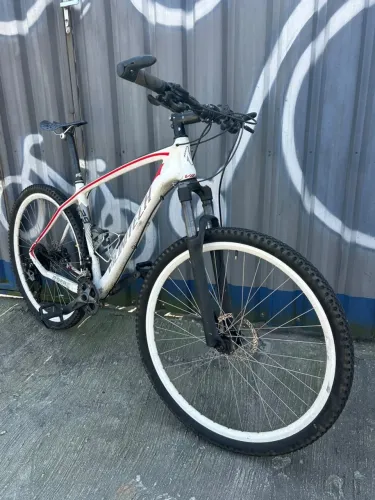 Bicicleta aro 29 carbono