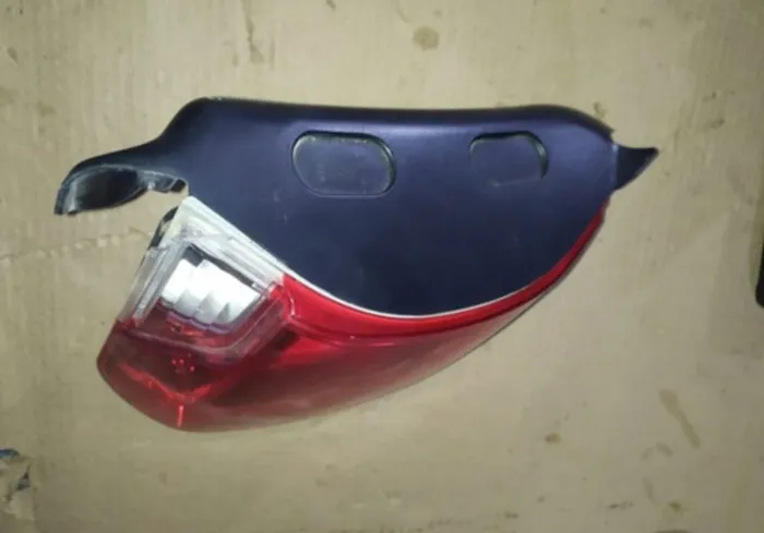 Lanterna traseira porta mala l.e Peugeot 2008 15/16/17/18 Original