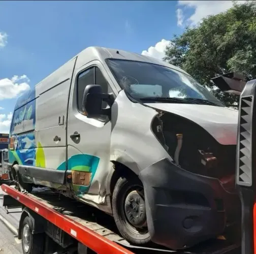 Sucata para retirada de peças - renault master