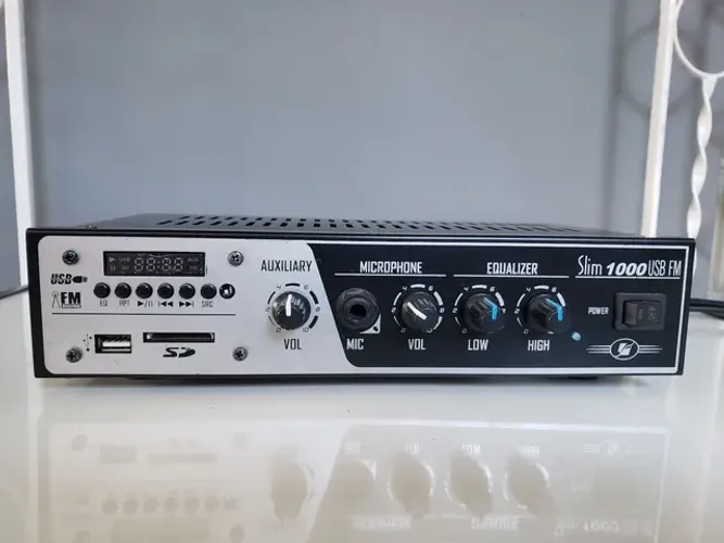 Amplificador receiver USB