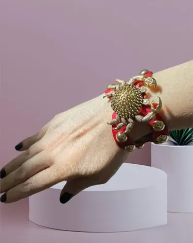 bracelete signos vermelho Carmen Steffens
