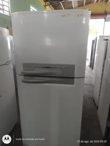 REFRIGERADOR ELECTROLUX DF46 220V