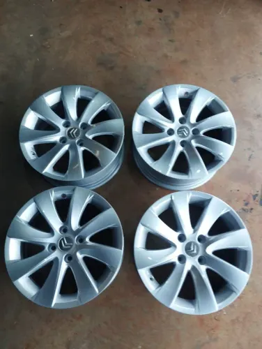 Jogo de rodas alumínio c4 retch aro 16 