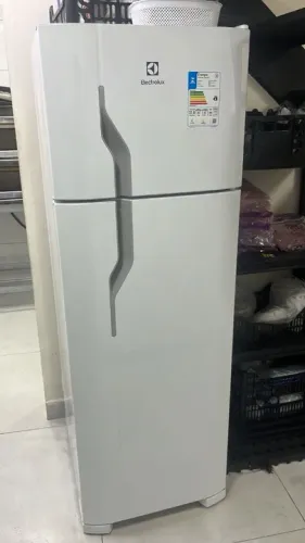 Geladeira Electrolux - 220v