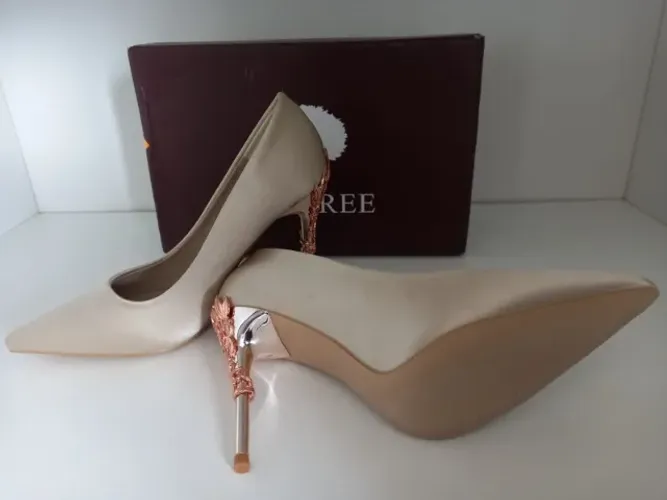 Scarpin Dourado Importado Salto Luxo 11cm Nº 36