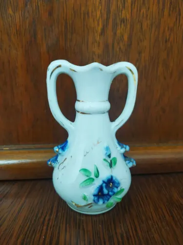 Estatueta Antiga De Vaso