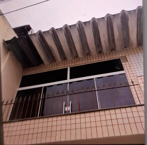 Vidros total de 4 metros.