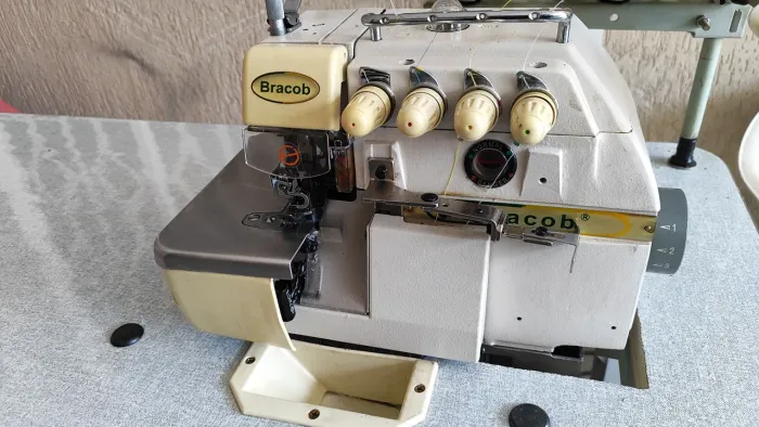 Overloque ponto cadeia industrial 