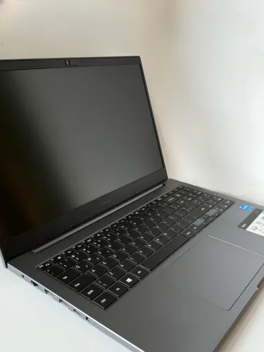 NOTEBOOK SAMSUNG BOOK - Core i5 1 TB