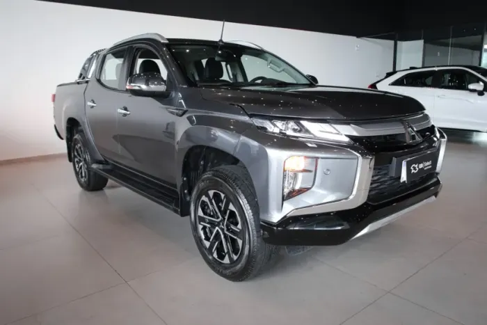 Mitsubishi L200 Triton Sport HPE-S 2.4 CD Dies. AUT 2025