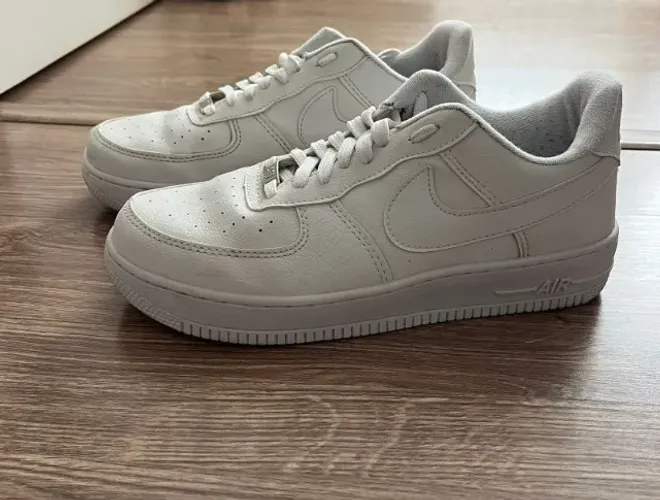 Tênis Nike Air Force 1 n:38