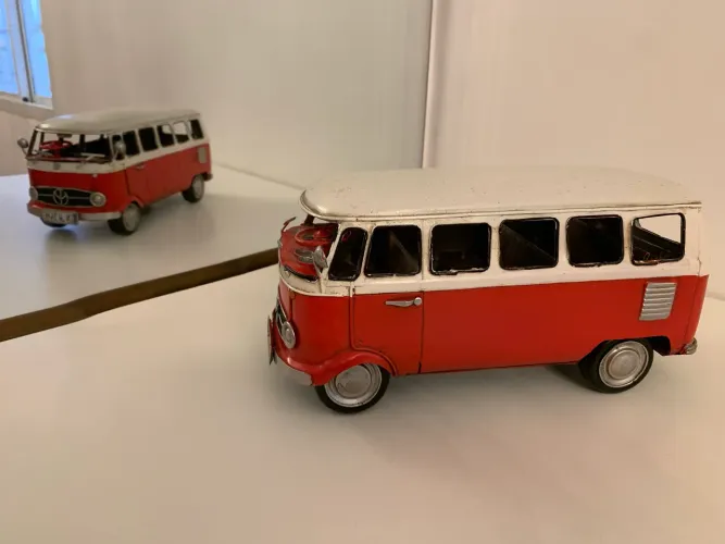 Mini Kombi Metálica Vintage 26cm