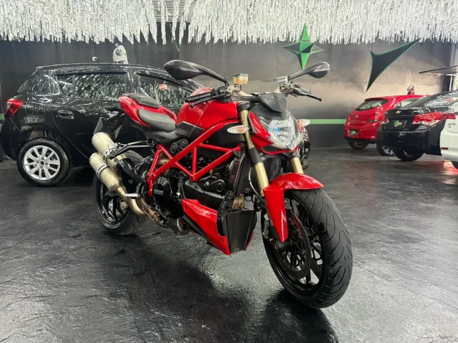 DUCATI STREET FIGHTER 848 confira !!!