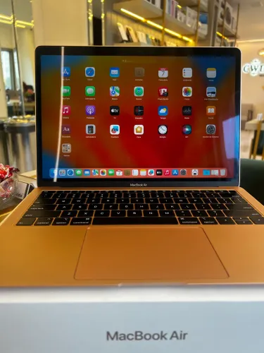 MacBook Air 2018 I5 8/128 13? Seminovo / Loja Física 