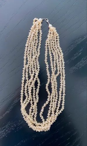 Cordão em pedras tipo arroz