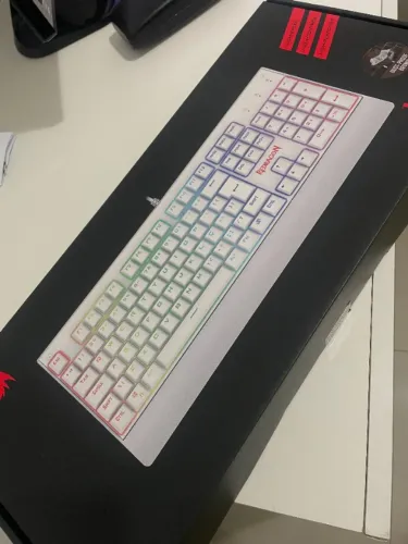 Teclado Mecânico RGB - Branco