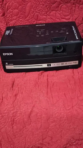 Projetor Epson POWERLITE PRESENTER L  item excelente imagem HDMI SEM LAMPADA