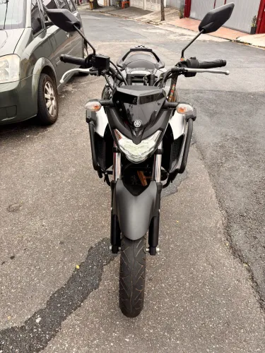 Yamaha FZ25 250 - Fazer Pantera Negra Flex - Edição Especial