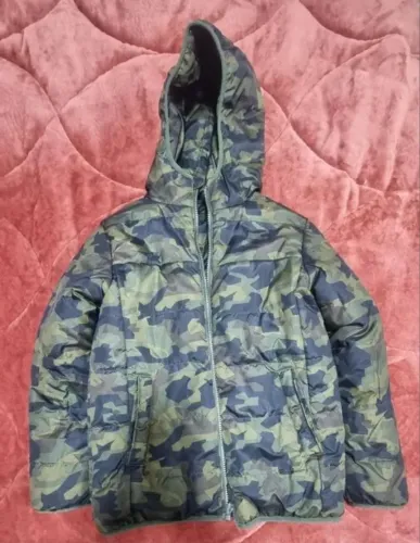 Jaqueta Infantil Camuflado com Capuz (Dupla Face) (NOVA)