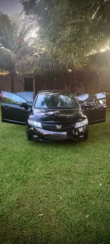 Honda Civic 1.8 Automático 