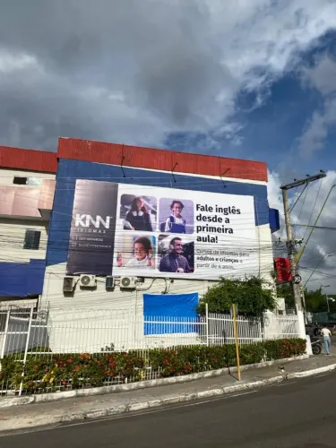 Impressão de Lona e Adesivo em Grande Formato!